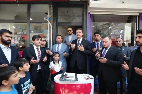 Arıkan Iğdır’da vatandaş ve esnafın sorunlarını dinledi