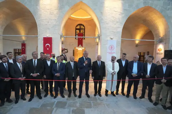Bakan Ersoy, Adıyaman’daki kültür ve turizm çalışmalarını inceledi