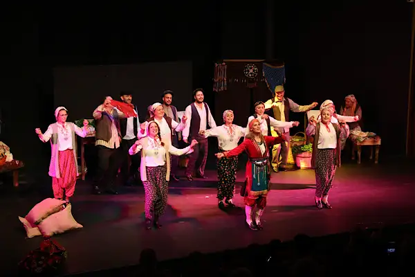 MABET'in  “Böyledir Bizim Sevdamız” oyunu Muğla’da sahnelenecek