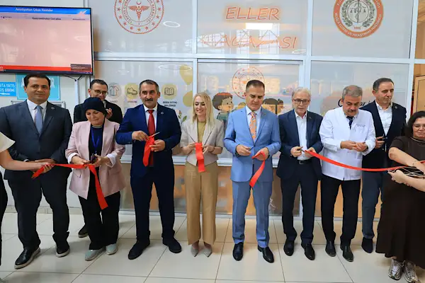 Muğla Eğitim ve Araştırma Hastanesi’nde “Minik Eller Mağazası” açıldı