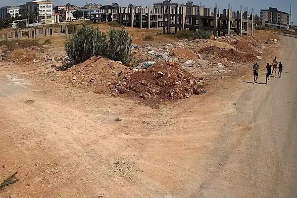 Kepez Belediyesi’nin foto kapanına sopayla saldırı görüntülendi