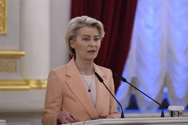 Von der Leyen: Rusya ekonomisini yaptırımlarla zayıflatmaya devam edeceğiz