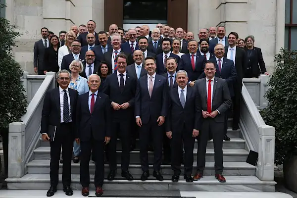Bayraktar: Türkiye ve Almanya enerji yatırımlarında iş birliğini güçlendirebilir