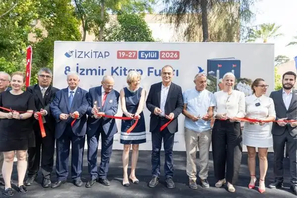 İZKİTAP - 8. İzmir Kitap Fuarı kapılarını açtı