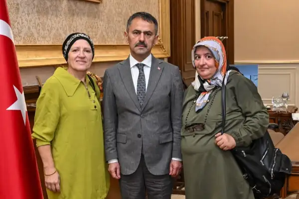 Kocaeli Valisi Aktaş’a engelli derneklerinden ziyaret