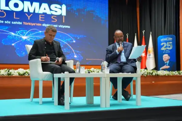 İstanbul’da gençler için Diplomasi Atölyesi başladı
