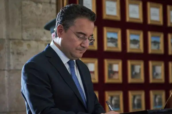 Babacan: Okul saldırıları bütüncül şekilde ele alınmalı