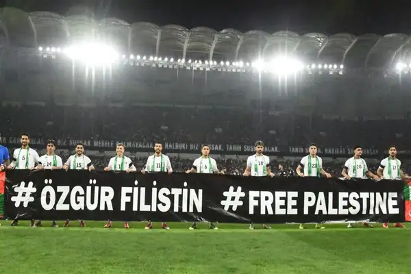Konya’da Konyaspor ile Filistin Milli Takımı dostluk maçında karşılaştı