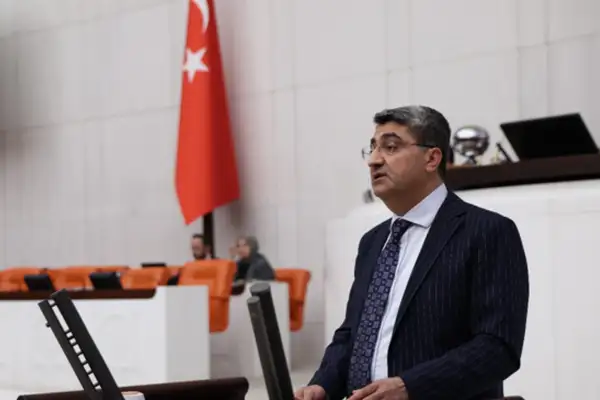 Ekmen: OVP'de enflasyon hedefi yüzde 28,4'e yükseltildi