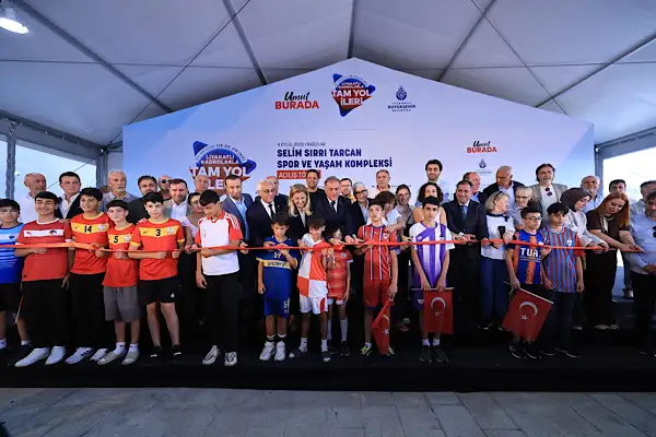 Selim Sırrı Tarcan Spor ve Yaşam Kompleksi hizmete açıldı