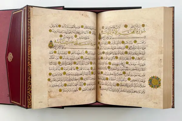 Tarihi Taşlıcalı Hüseyin Paşa Camii Mushaf-ı Şerifi’nin tıpkıbasımı tamamlandı