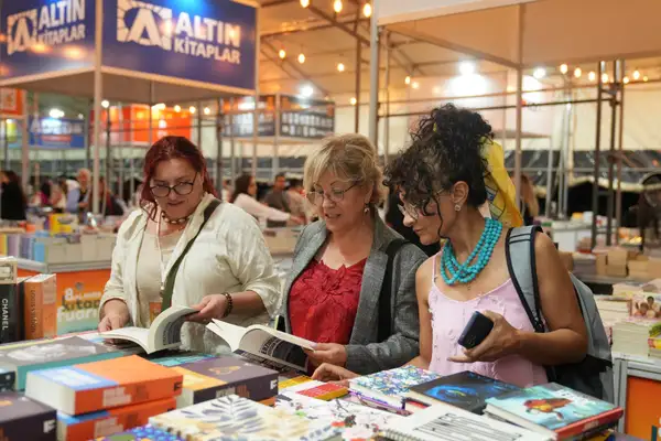 8. Alanya Kitap Fuarı kapılarını kitapseverlere açtı