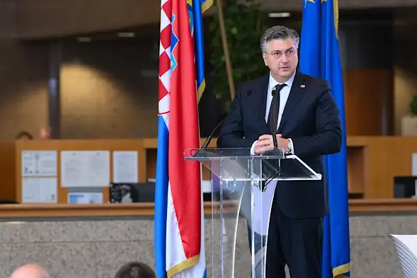 Plenkovic: Hırvat halkı için projeleri desteklemeye devam edeceğiz