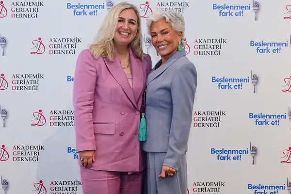 Akademik Geriatri Derneği ve Sanatçı Semiramis Pekkan’dan çağrı: Beslenmeni fark et 