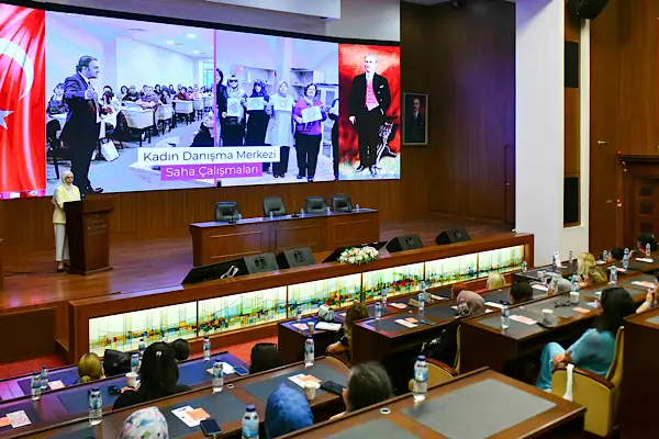 Ankara'da Kadın muhtarlarla şiddetle mücadele ve hukuki destek mekanizmaları ele alındı