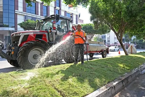 Antalya’da yeşil alanlarda su tasarruflu dönüşüm