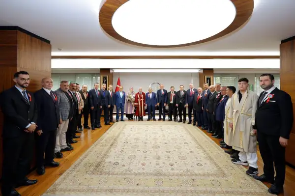 Kayseri’de yılın ahileri ve kutlama heyeti Başkan Büyükkılıç’ı ziyaret etti