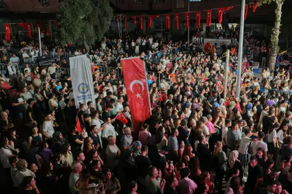Buharkent’in kurtuluşunun 104. yılı konserle kutlandı