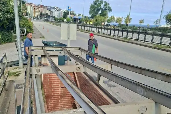 Giresun'da Plajlar Bölgesi’ndeki alt geçitlerin üst kaplamaları yenileniyor