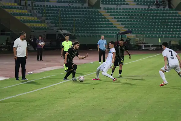 Şanlıurfaspor ile Adana Demirspor 1-1 berabere kaldı