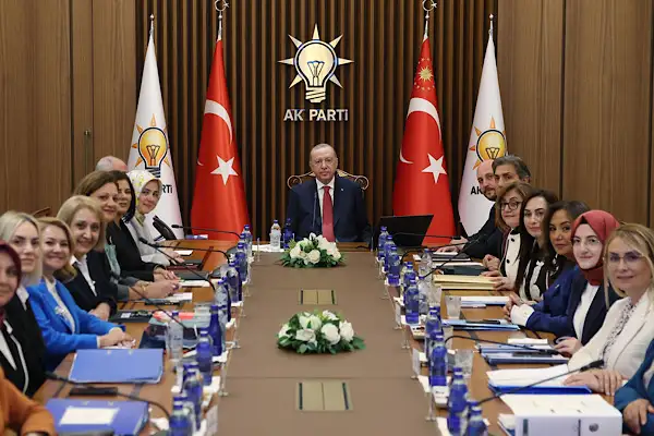 Erdoğan, AK Partili kadın belediye başkanlarını kabul etti