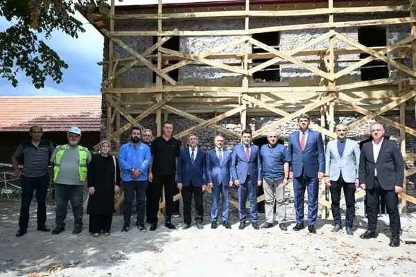 Tarihi Derbent Tren Garı’nda restorasyon çalışmaları incelendi