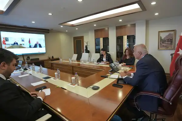  Bakan Ersoy, Filistin Kültür Bakanı Hamdan ile görüştü