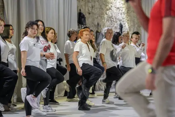 İzmir’de ücretsiz zeybek kurslarına 800 başvuru