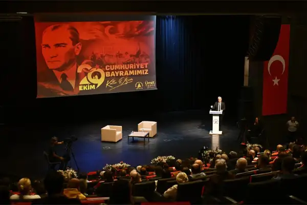 Başkan Uysal: Bize tekrar Cumhuriyet ruhu lazım