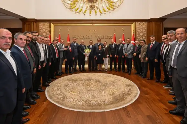 Kocaeli’de muhtarlardan Vali Aktaş’a Muhtarlar Günü ziyareti