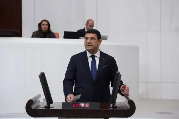 Şahin: İtiraz edenleri susturan bu yönetim, tehlike çanlarının sesini bizzat kesmiştir
