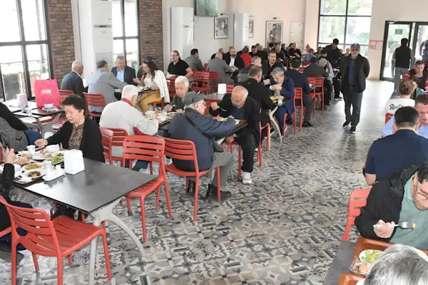 Edremit'te Kent Lokantası ve Kent Kafe'de buluşma