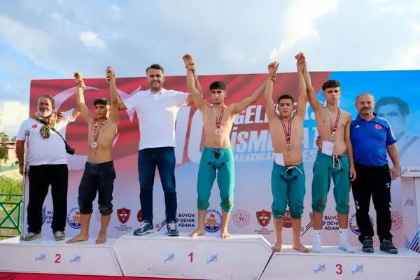İsmet Atlı Karakucak Güreşleri’nde başpehlivan Efe Anıl oldu