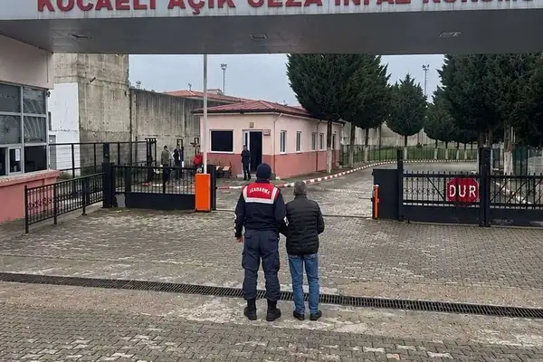 Kartepe’de 11 yıl 7 ay hapis cezasıyla aranan kişi yakalandı