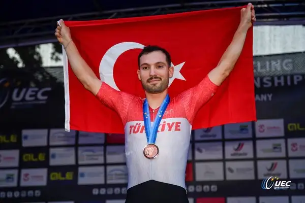 Ramazan Yılmaz, UCI dünya sıralamasında zirveye çıktı
