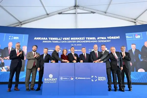 Bakan Kacır: Temelli’de 4,1 milyar dolarlık veri merkezi yatırımı hayata geçirilecek