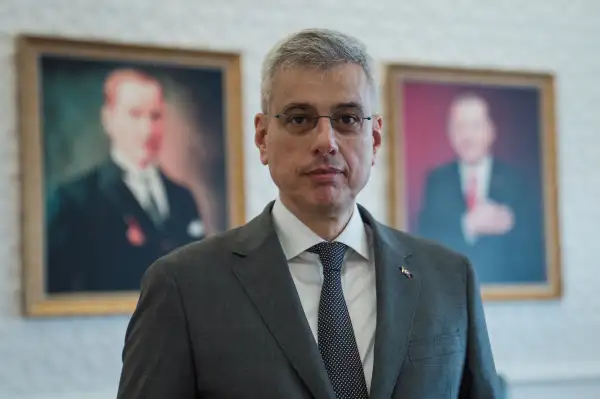 Bakan Memişoğlu'ndan Singapur Ulusal Üniversite Hastanesi'ne ziyaret 