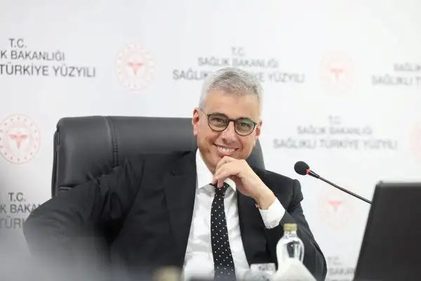 Bakan Memişoğlu, Singapur’da sağlık iş birliklerini görüştü