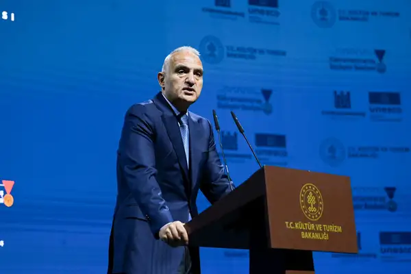 Bakan Ersoy: Aliya’nın mirası, gelecek nesillere ilham vermeye devam edecek