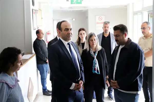 Şanlıurfa İl Sağlık Müdürü Berk, Viranşehir'deki sağlık tesislerini ziyaret etti