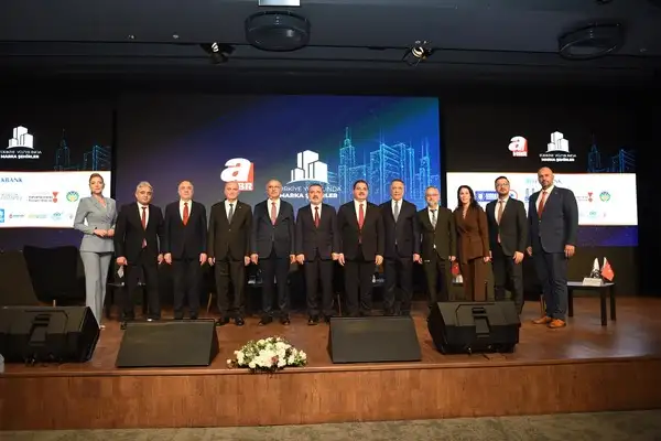 Başkan Canpolat, Haliliye'nin gençlik yatırımlarını anlattı