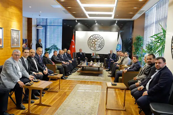 Kayseri Büyükşehir Belediye Başkanı Büyükkılıç’tan oda başkanlarına tebrik ziyareti
