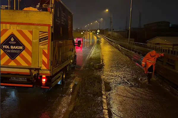 İstanbul’da yağış 95 kilograma ulaştı: 8 bin 392 personel sahada