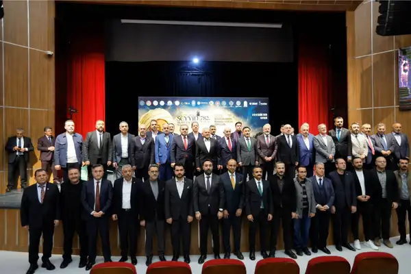 Başkan Büyükkılıç’tan Seyyid Burhaneddin Türbesi çevresi için yeni proje