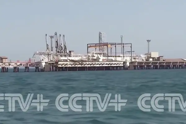 Stratejik rezervlerden yaklaşık 325 milyon varil petrol piyasaya sürüldü