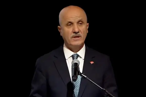 Özvar: Daha fazla üniversiteyi dünya sıralamalarında üst sıralara taşımayı hedefliyoruz