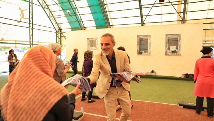 Sabah sporu yapan kadınlara Eş Başkanlardan ziyaret