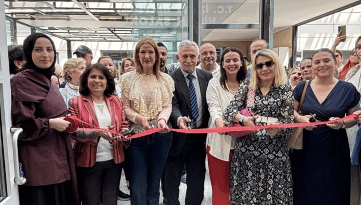 İZMEK Yılsonu Sergisi düzenlendi