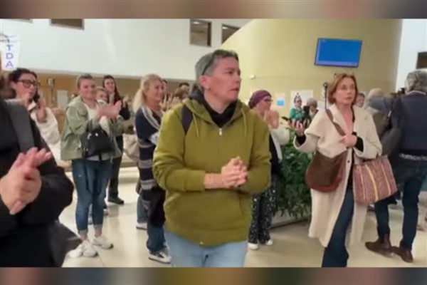 Fransız mahkemesi, cinsel istismar davasında, eski cerrahı 20 yıl hapse mahkum etti