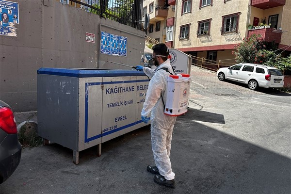 Kağıthane’de haşere ve sineklerle mücadele çalışmaları